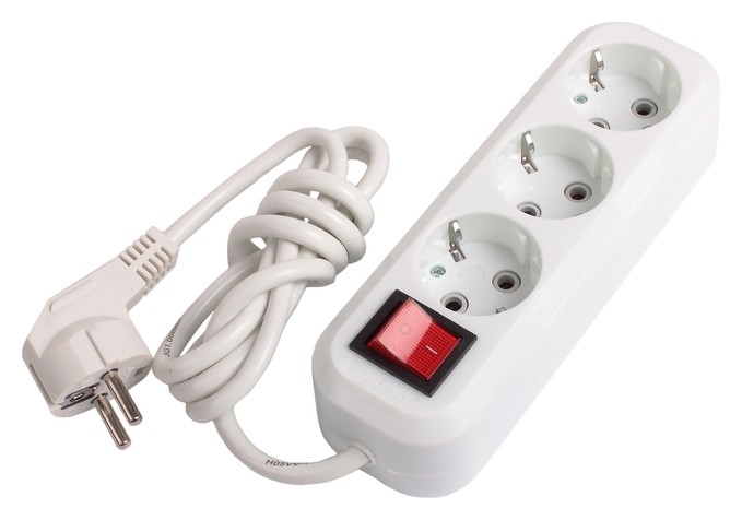 Удлинитель Smartbuy, 3 розетки, 1.5 м, 16 А, 3500 Вт, ПВС 3х1 мм2, с з/к, с выкл., белый 
Удлинитель Smartbuy, 3 розетки, 1.5 м, 16 А, 3500 Вт, ПВС 3х1 мм2, с з/к, с выкл., белый