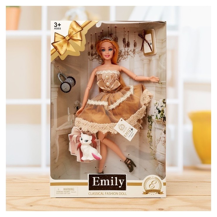 

Кукла модель Эмели в платье с аксессуарами