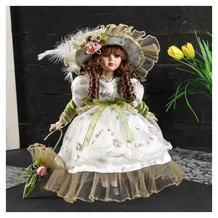 Кукла коллекционная Лидия в оливковом платье с цветами и зонтом