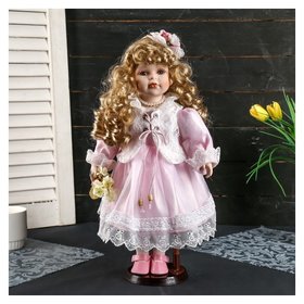 Кукла коллекционная Машенька в нежно-розовом платье с букетом 