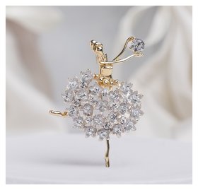 Брошь "Балерина" женственность, цвет белый в золоте Queen Fair