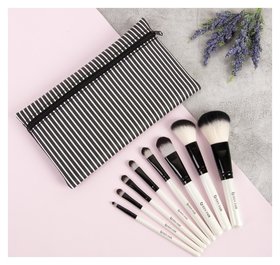 Angled Sculpting Brush – Absolute New York