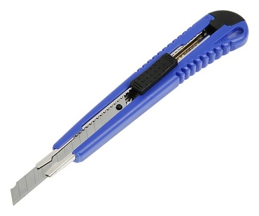 Нож универсальный Tundra, пластиковый корпус, металлическая направляющая, 9 мм