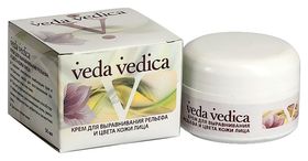 Крем для выравнивания рельефа и цвета кожи лица Veda Vedica