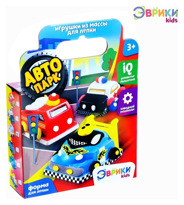 

Игровой набор с массой для лепки «Автопарк»