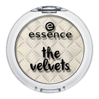 Тон 01 Fluffy clouds  Essence