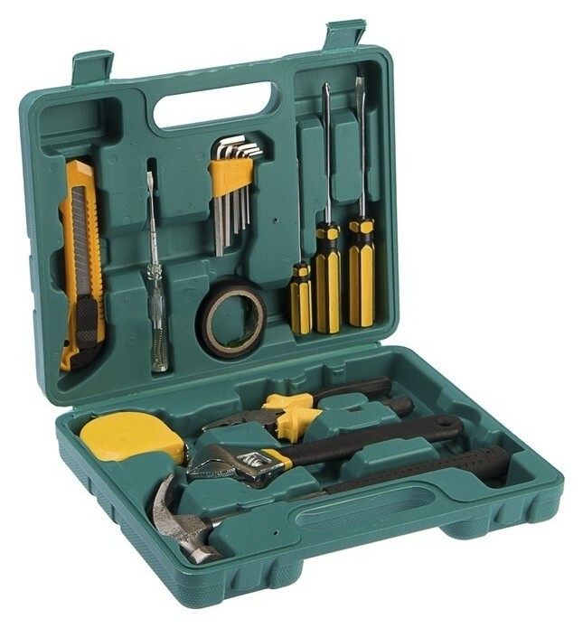 Набор инструментов в кейсе универсальный Lom  LOM