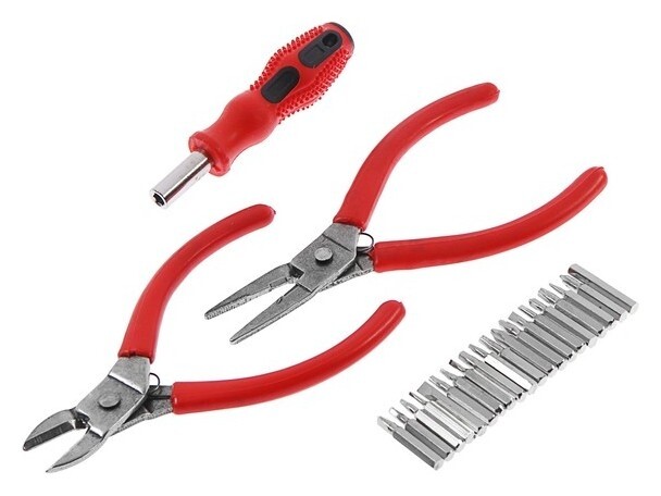 Набор инструментов LOM "Мини", плоскогубцы, бокорезы, держатель с набором бит, 23 предмета LOM