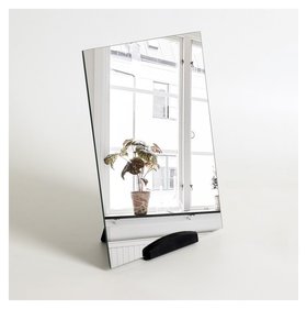 Зеркало на подставке, зеркальная поверхность 17,5 × 22 см, цвет чёрный 