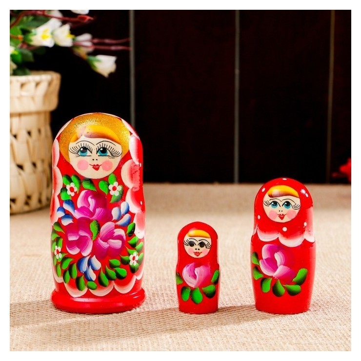 

Матрёшка «Цветочки», красный платок, 3 кукольная, 10 см, Разноцветный