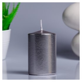 Свеча - цилиндр парафиновая, лакированная, серебрянный металлик, 5,6×8 см 