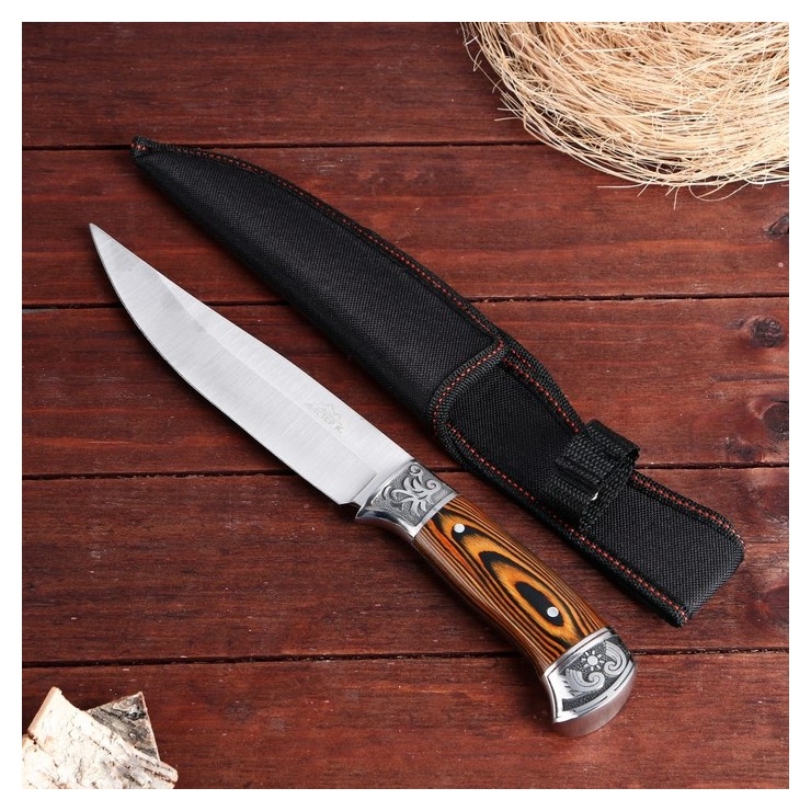 Нож охотничий в чехле, лезвие 18 см, рукоять деревянная, вставки с узором, хром