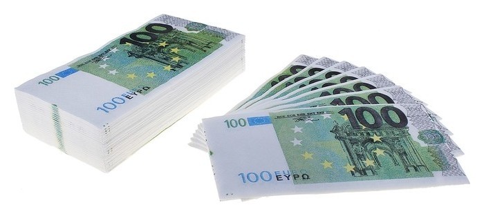 

Сувенирные салфетки "Пачка денег 100 евро" двухслойные 25 листов 33х33 см