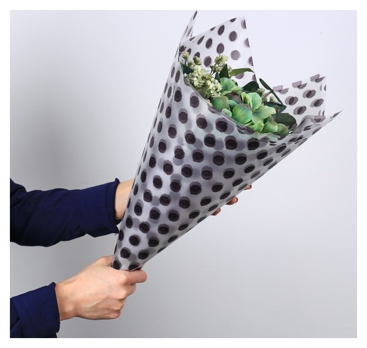 

Пленка матовая для цветов в рулонах «Винный горох», 0.68 × 8 м, Чёрный