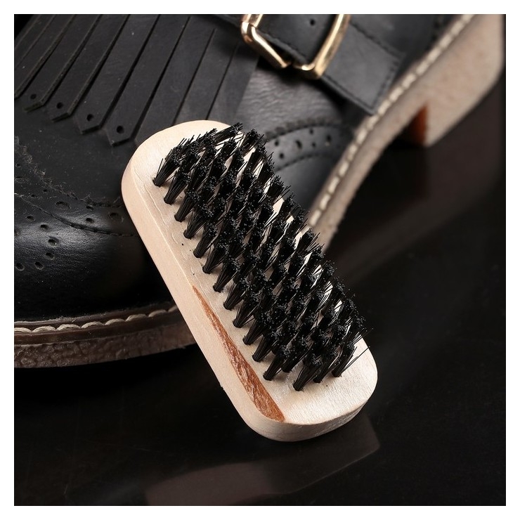 Щётка для одежды и обуви, искусственная щетина 8,3×3,5×2,5 см