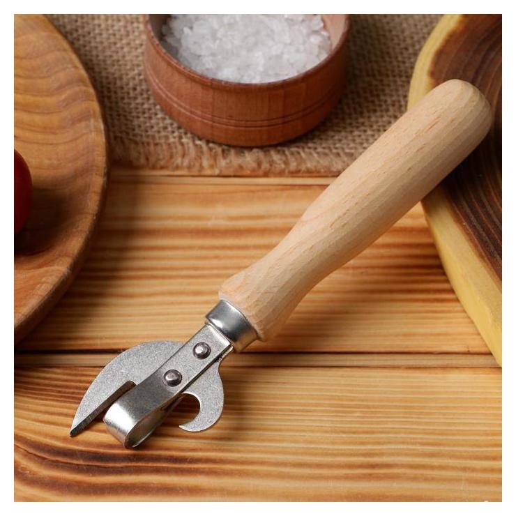 Нож консервный с деревянной ручкой, с заклепками