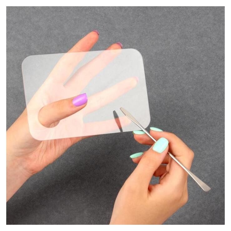 Палитра для смешивания лаков 10 × 15 см, с шабером 15 см, цвет прозрачный  Queen Fair