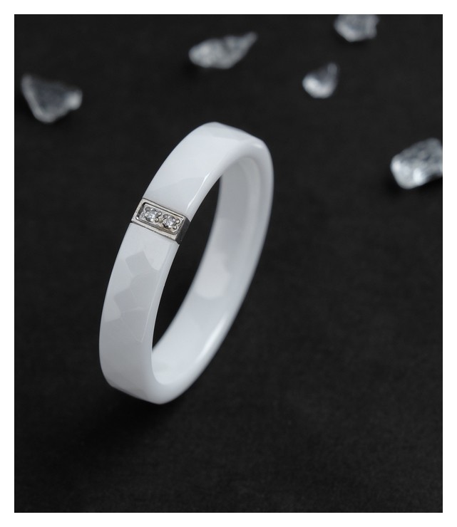 

Кольцо керамика "Дуо" со стеклом, огранка ромб, цвет белый, 18 размер