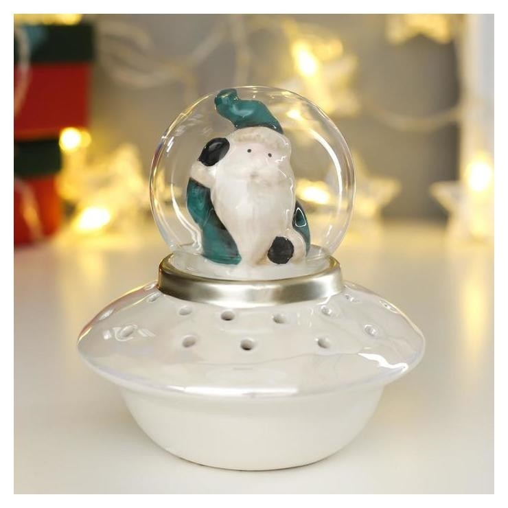 

Сувенир керамика свет "Дед мороз в зелёном наряде на космическом корабле" 12х11х11 см