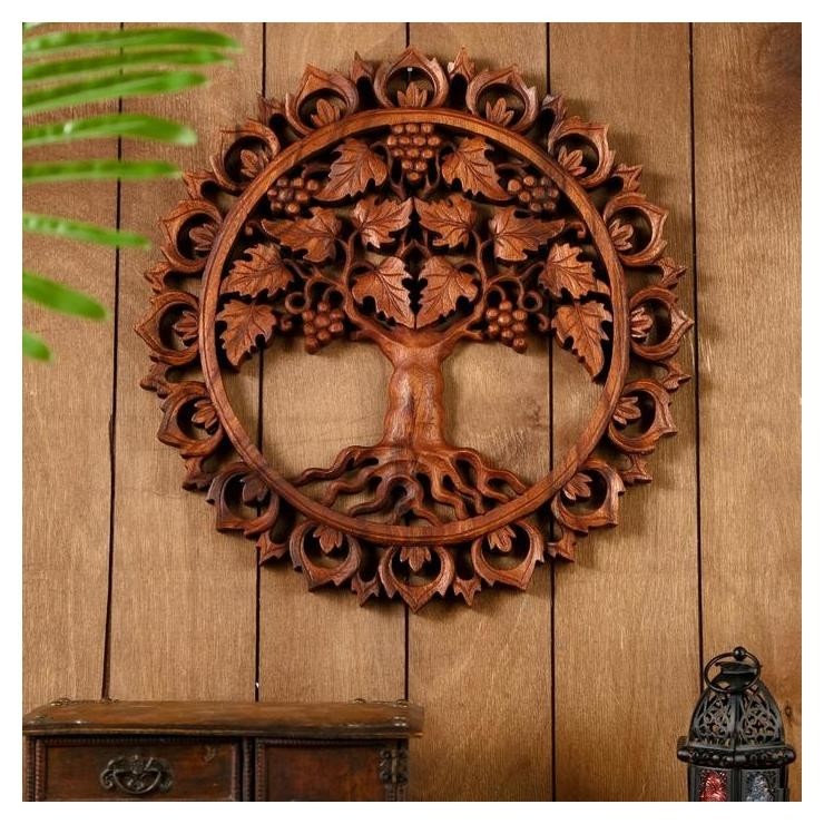 

Панно Райский виноградник