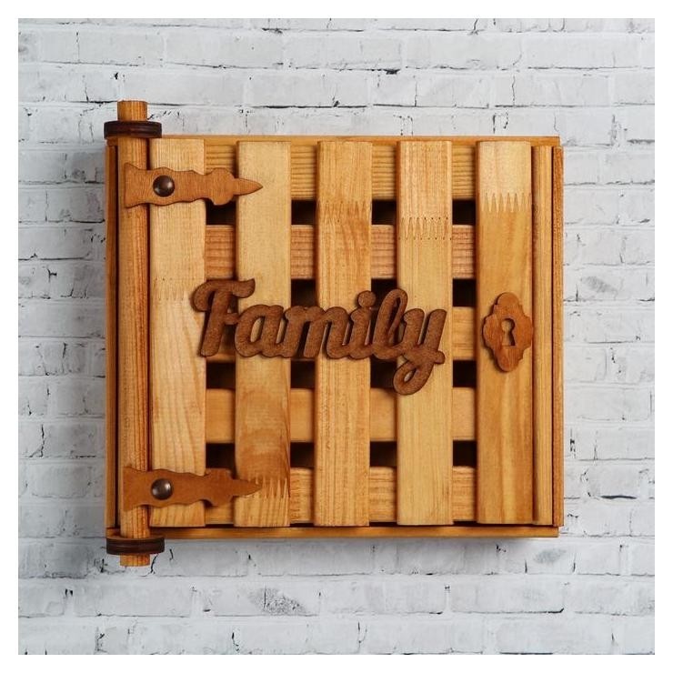 

Ключница деревянная Family 28 х 20 х 6 см