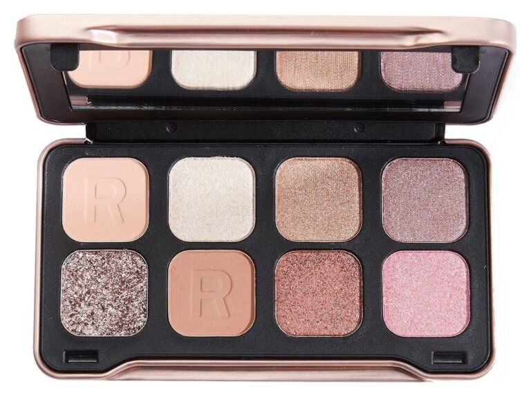 Тон Eternal  Makeup Revolution