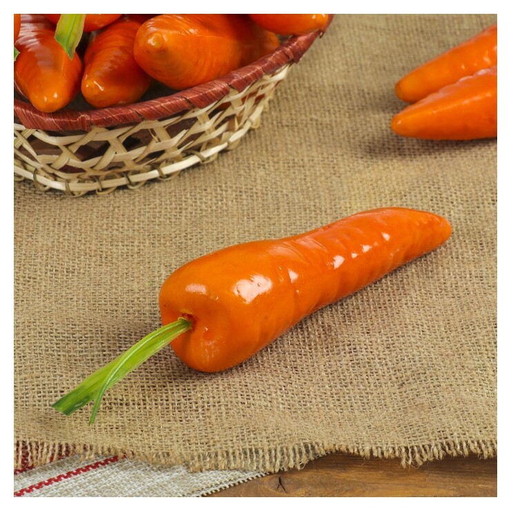 Муляж морковь оранжевая  