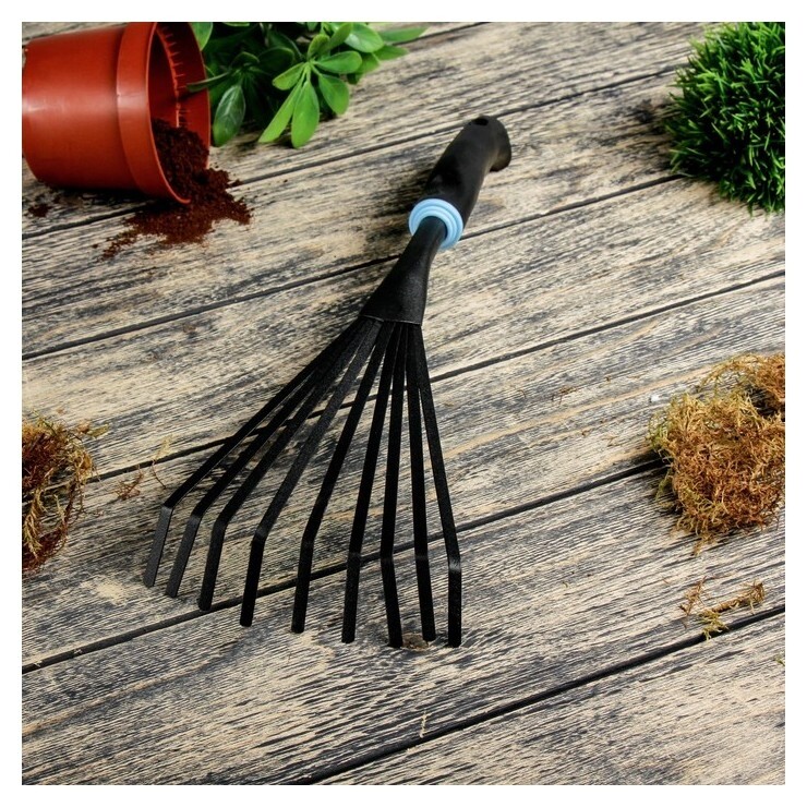 Грабли веерные, пластинчатые, длина 38 см, 9 зубцов, металл, пластиковая ручка  Greengo