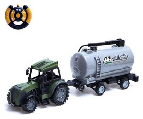 Трактор радиоуправляемый «Фермер» с цистерной, работает от батареек, цвет зелёный 
