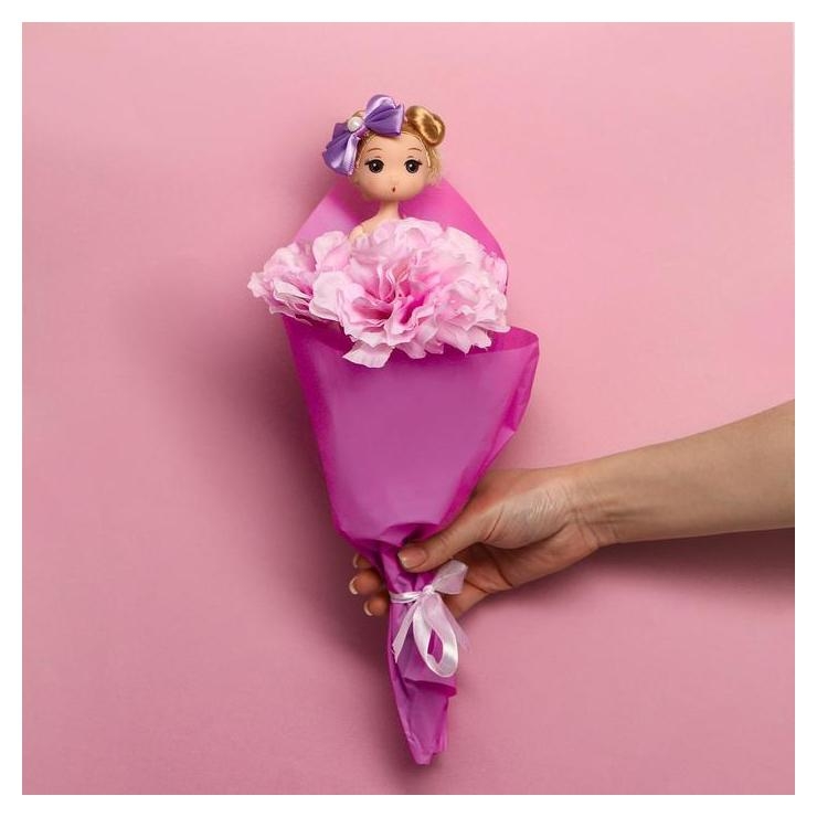 Букет с игрушкой «Кукла элли»