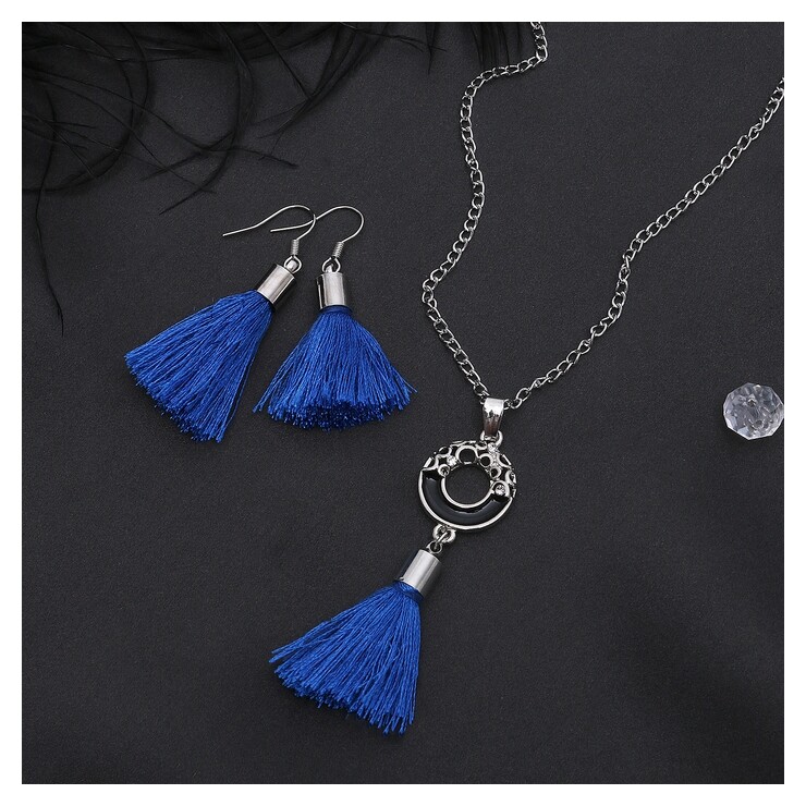 Гарнитур 2 предмета: серьги, кулон "Кисти" круг, цвет чёрно-синий в серебре, 45 см  Queen Fair