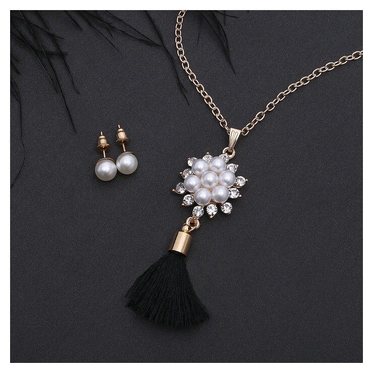 Гарнитур 2 предмета: серьги, кулон "Кисть" жемчужный цветок, цвет бело-чёрный в золоте, 50 см  Queen Fair
