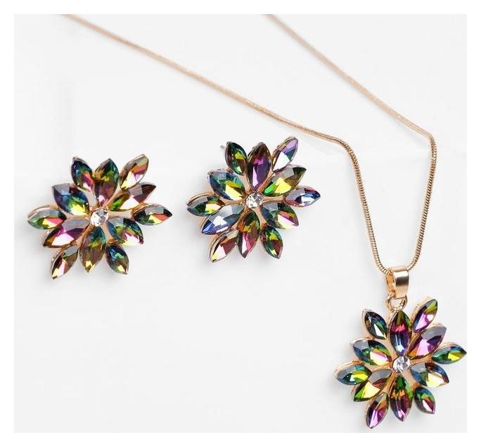 

Гарнитур 2 предмета: серьги, кулон "Цветы" восход, астра, цвет бензиновый в золоте, 45 см