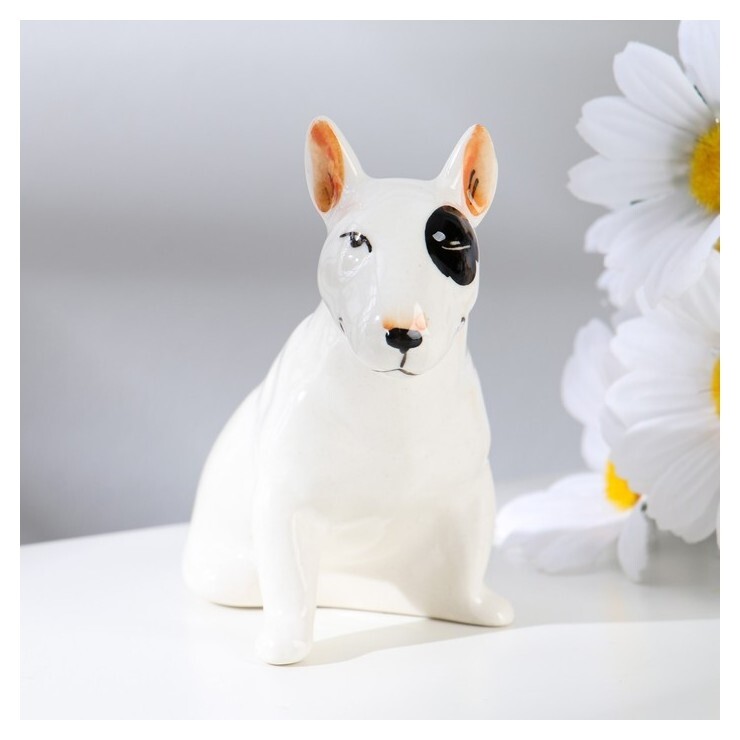 Статуэтка фарфоровая "Бультерьер черный глаз", 10 см, авторская роспись  Весёлый фарфор (Чайник)