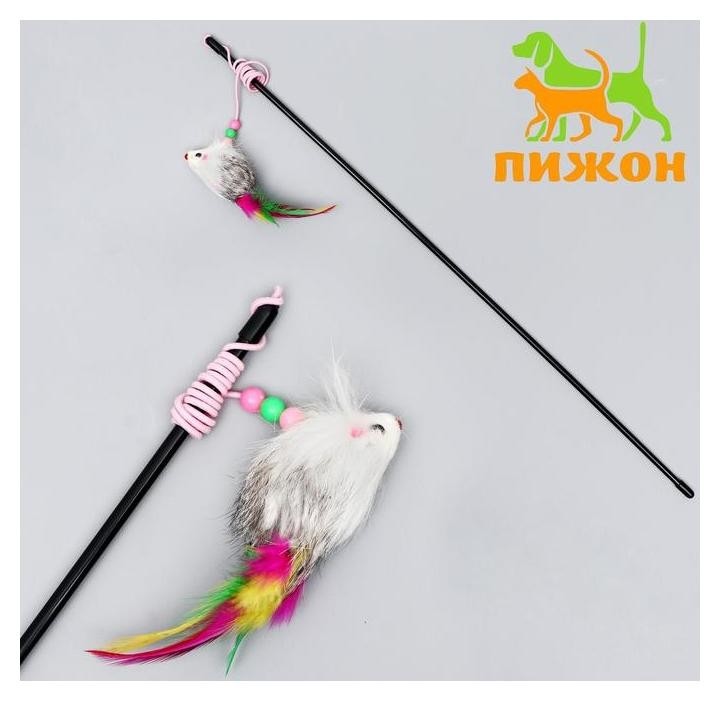 

Дразнилка-удочка с мышью из натурального меха с перьями