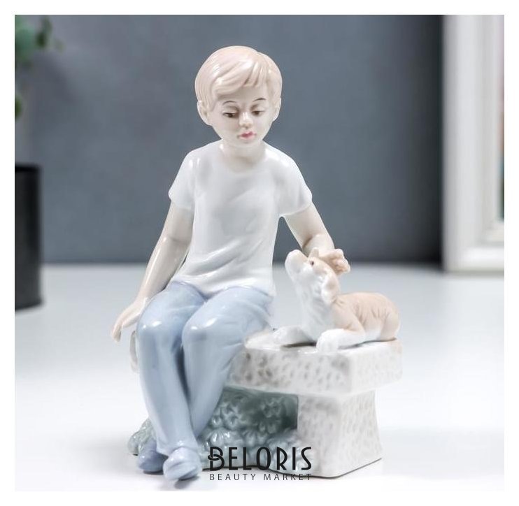 Сувенир керамика Мальчик на скамеечке с пёсиком 15 см NNB