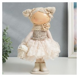 Кукла интерьерная "Малышка зося в бежевом наряде, с корзиной цветов" 31x14x16 см 
