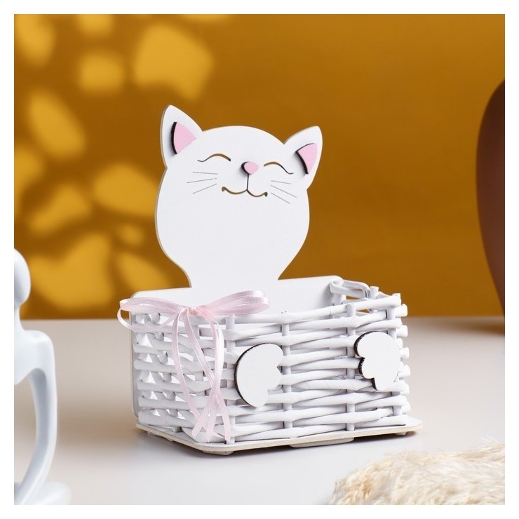 

Корзинка плетёная из лозы "Котик" 12,5х9х16,5 см мдф, белый-розовый