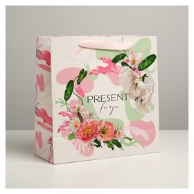Пакет ламинированный квадратный «Present For You», 30 × 30 × 12 см Дарите счастье