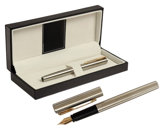 Ручка подарочная перьевая в кожзам футляре ПБ Vxl, корпус серебро с золотом