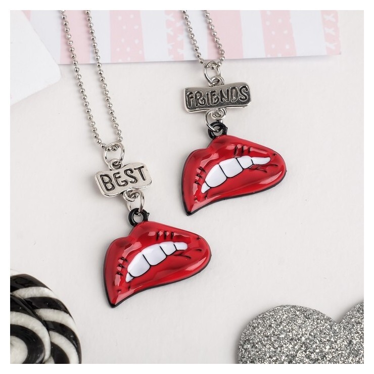 Кулоны "Неразлучники" губы, цвет красно-белый в чернёном серебре, 44см  Tell your story