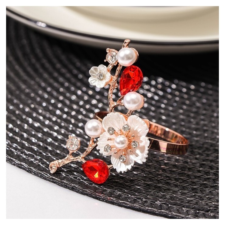 Кольцо для салфетки «Елизавета», 6,5×4,5×5 см, цвет металла золотой  