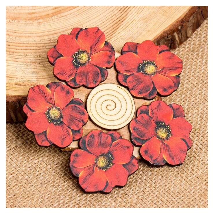 Подставка под горячее "Красный цветок", 12х12см, можжевельник  