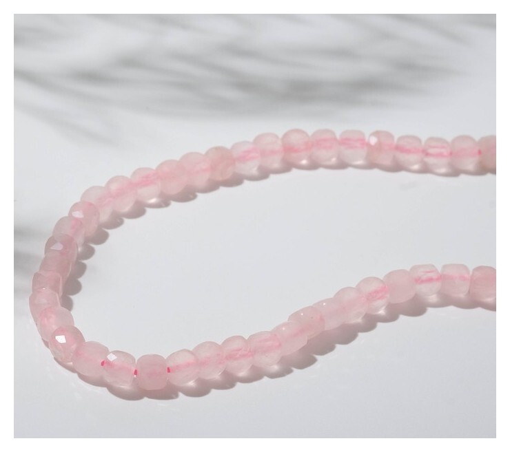 Бусины на нити кубик 4х4мм ювелирная огранка "Кварц розовый", 39см  