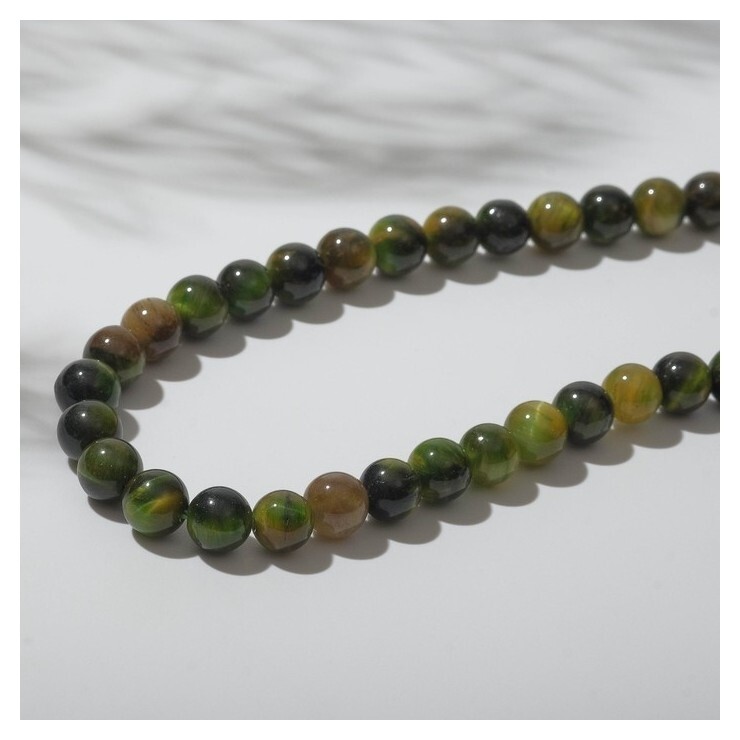 Бусины на нити №6 "Кошачий глаз", цвет светло-зелёный, 37см 