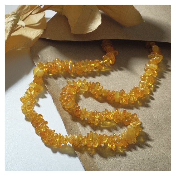 Бусы "Янтарь" крошка крупная, цвет светло-коньячный, 42см  
