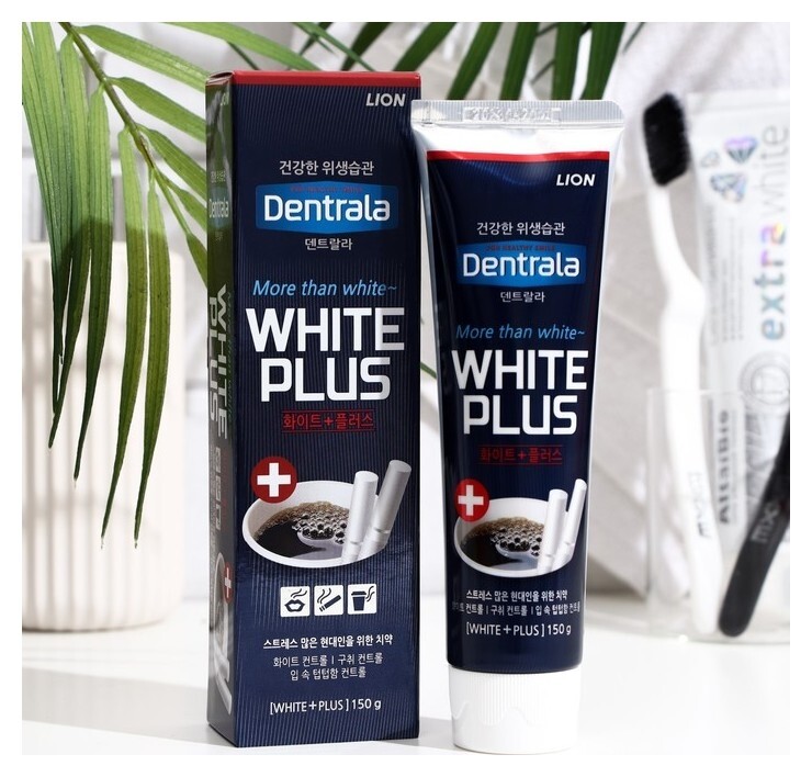 Зубная паста отбеливающая Dentrala White Plus, 150 г  CJ Lion