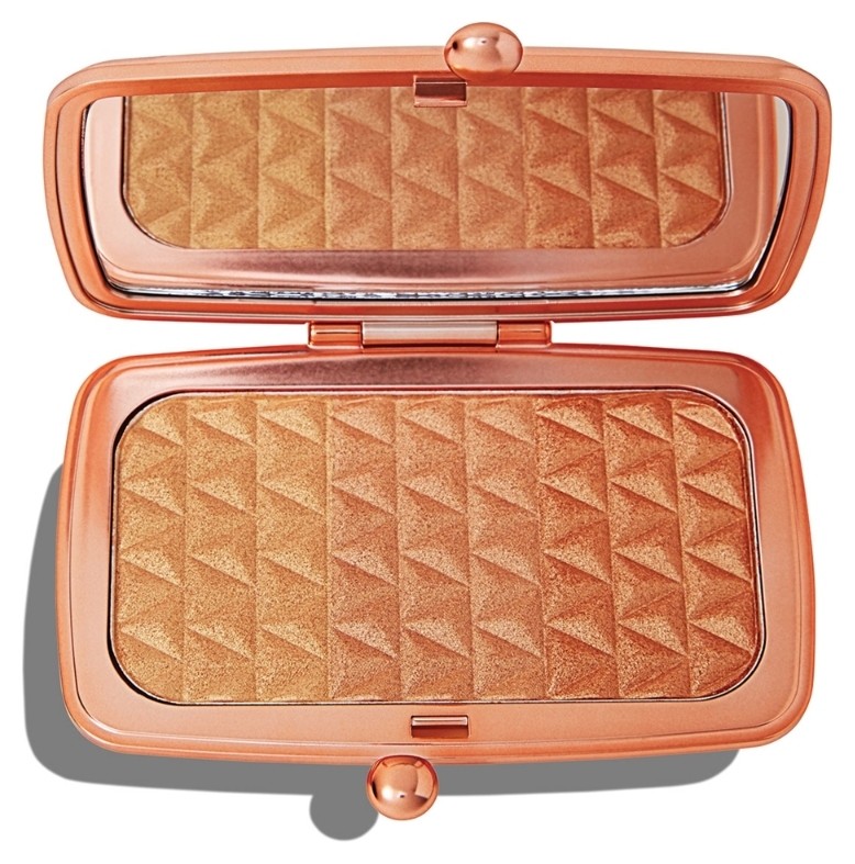 Тон blissful bronze  Makeup Revolution