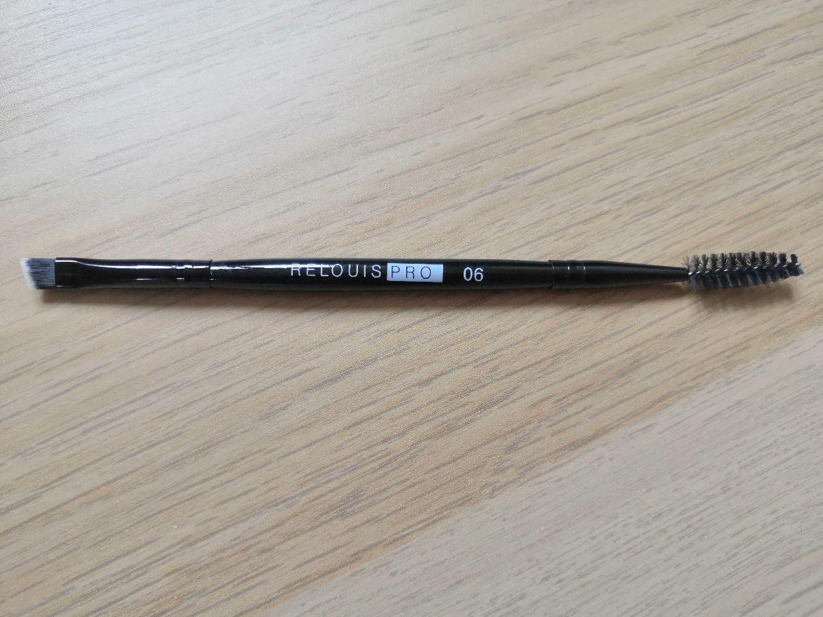 Отзыв на товар: Кисть для бровей косметическая двусторонняя Brow & Eyeliner Brush Pro. Relouis.