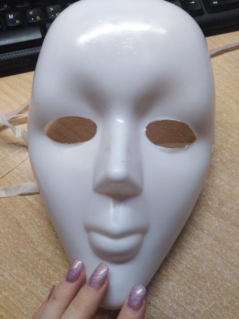 Отзыв на товар: Карнавальная маска пластик «Лицо», цвет белый. Страна Карнавалия. Вид 1 от 22.12.2021 